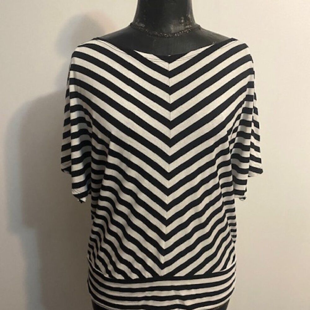 B'leev Black/White Stripe lightweight boat neck top, size 1X